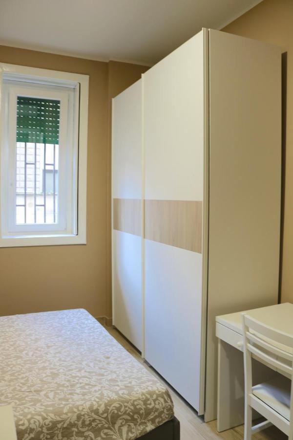 Portello Double Rooms Flat - 3 People Mediolan Zewnętrze zdjęcie