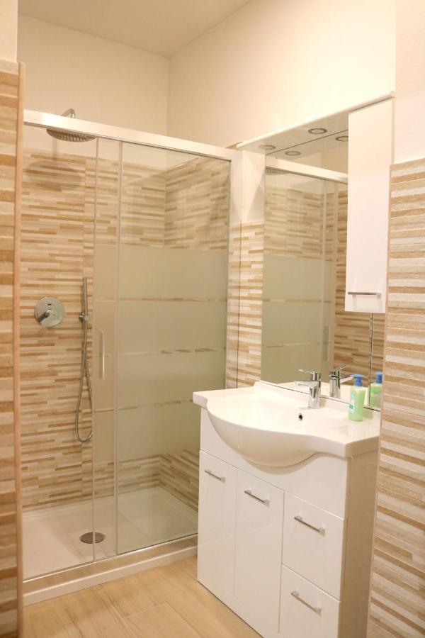 Portello Double Rooms Flat - 3 People Mediolan Zewnętrze zdjęcie