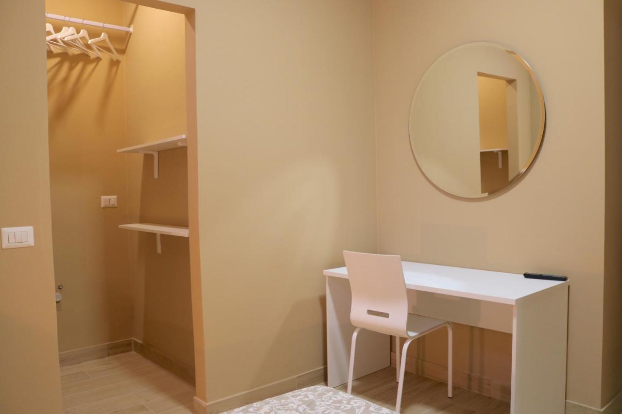 Portello Double Rooms Flat - 3 People Mediolan Zewnętrze zdjęcie